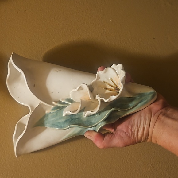 Kausulik pottery - Picture 1 of 2